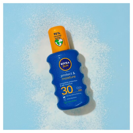 Nivea Moisturising Sun Spray Spf30 200Ml Nivea Moisturising Sun Spray Spf30 200Ml